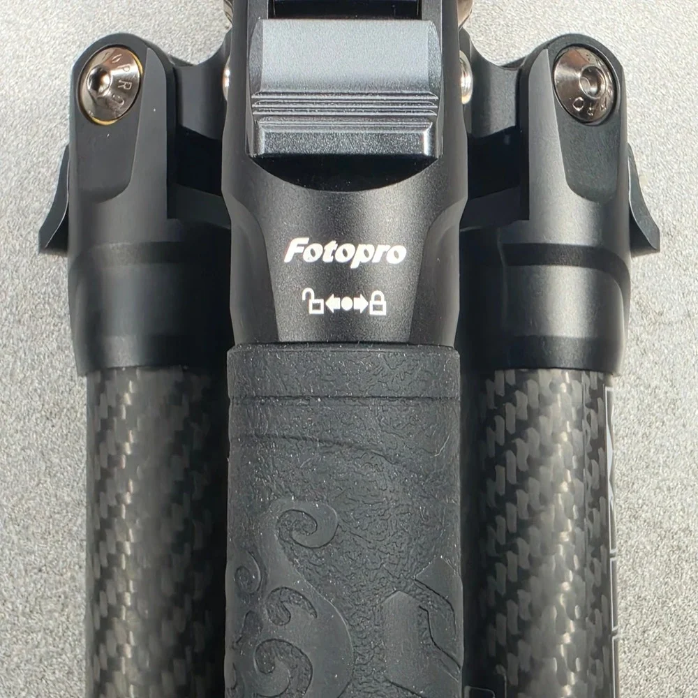 Fotopro Sherpa Max Tripod Carbon Fiber 3K‎ Carbon FPH-62QS Arca-type Ball Head